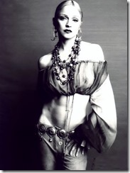 Madonna-nude-250902 (2)