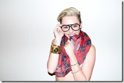 Miley-Cyrus-251004 (4)